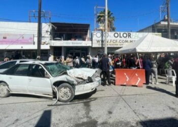 ¡Desquiciado ATROPELLA a al menos 22 ABUELITOS en fila de pensión en Río Bravo!