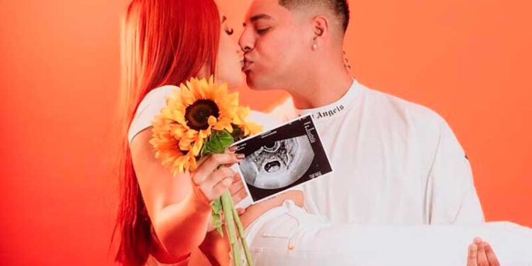 “Haters” cuestionan a Eduin Caz cómo embarazó a su esposa con todo y vasectomía