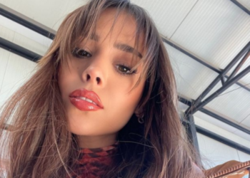 Danna Paola sufre accidente en concierto y ¡cantó con la cabeza vendada!