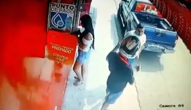 Video. ¿Justicia divina?, asalta a 2 personas y MUERE huyendo