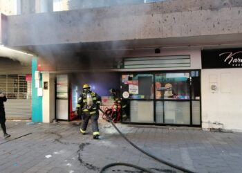 Venganza extrema: lo despiden de 7Eleven y QUEMA 2 sucursales
