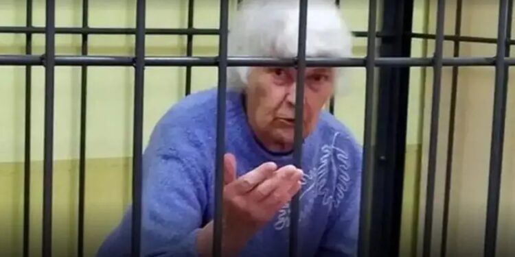 Abuela MATA a sus nietecitos de 5, 7 y 8 años; ya no quería mantenerlos