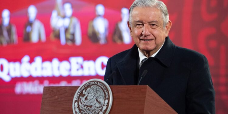 AMLO da “buenas noticias”: salario mínimo aumenta un 20%