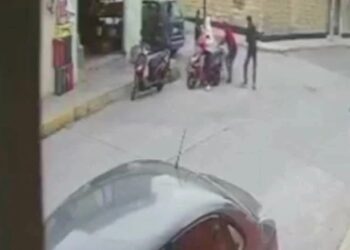 Muere en acto heroico: SALVA a su sobrina de asalto y le DISPARAN