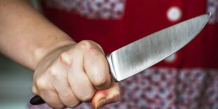 Dulce venganza: le “mocha” el miembro a su esposo porque VIOLÓ a su HIJA