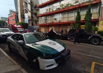 Olor a MUERTE revela cadáveres de 2 ancianitas en departamento de CDMX