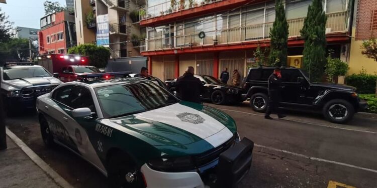 Olor a MUERTE revela cadáveres de 2 ancianitas en departamento de CDMX