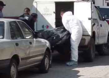 “Monstruo” MATA a su niña de 4 años, DISPARA a su hijo de 6 y luego ¡se SUICIDA!