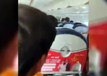 Video: ¡Transmite en vivo su MUERTE y la de 67 pasajeros en choque de avión!