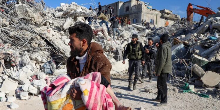 Desgracia en aumento: son más de 25 mil MUERTOS tras terremoto en Turquía y Siria