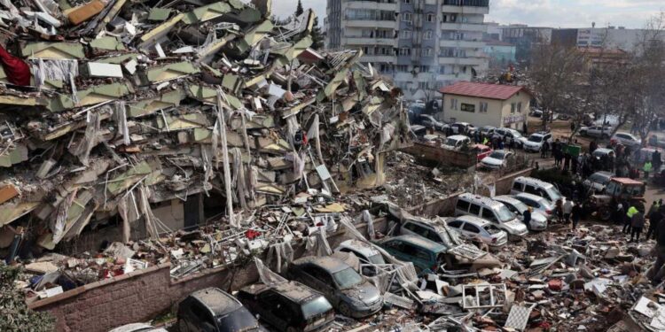 Turquía y Siria entre la agonía y la incertidumbre: van más de 35 mil MUERTOS tras sismo