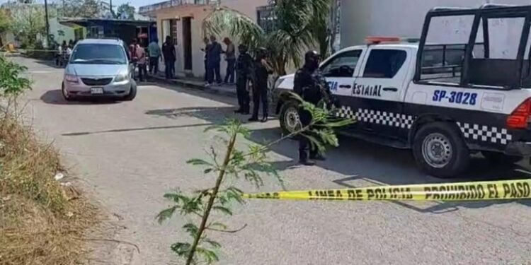Bebé pasa días junto al CADÁVER de su madre; la mataron en Veracruz