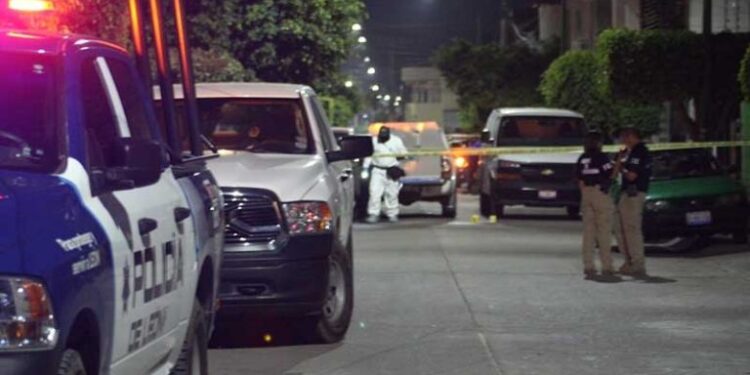 Taxista ACUCHILLA a cliente ¡porque le faltaban 5 pesos para pagarle!