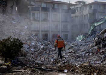 MIEDO «sacude» a TURQUÍA otra vez: se registra sismo de 6.4