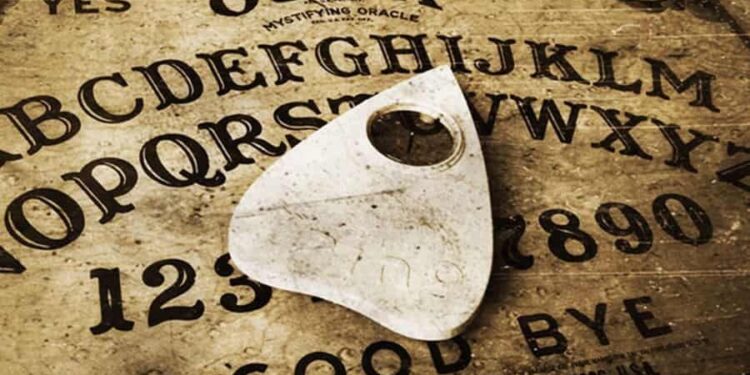 De ultratumba: por jugar a la OUIJA, 28 niñas son hospitalizadas