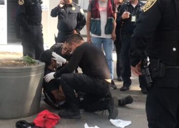 Video. ¡Bien “picado”!, trata de detener pelea de novios y le clavan picahielo