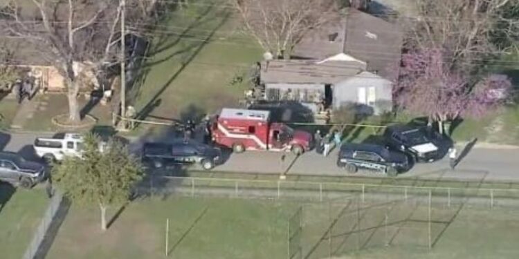 Masacre de Texas: hallan 3 niños MUERTOS y 2 AGONIZANDO en una casa