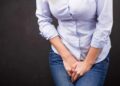 ¡Auch!, se equivoca y le tienen que extraer consolador de la vejiga