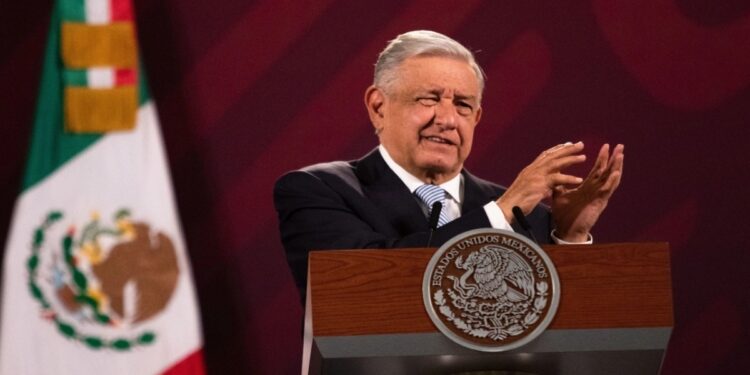“Primero México, esa es la regla”: AMLO confirma diferencias entre Marina y SEDENA