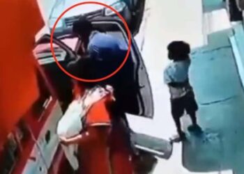 Video. ¡Espantoso!, matan con DISPARO en la nuca a sujeto frente a su NIÑO