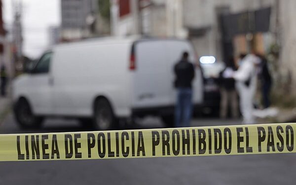 ¡Roba un par de BRÓCOLIS porque tenía hambre y es QUEMADO VIVO!
