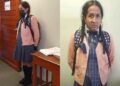 Video. PERVERTIDO se disfraza de alumna para tomar fotos a NIÑAS en baños de colegio