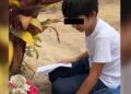 Video. Amor eterno: niño va a diario a la tumba de su mamá a hacer tarea