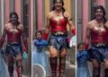 Video. «Papá MARAVILLA»: se viste de superheroína para complacer a su hija