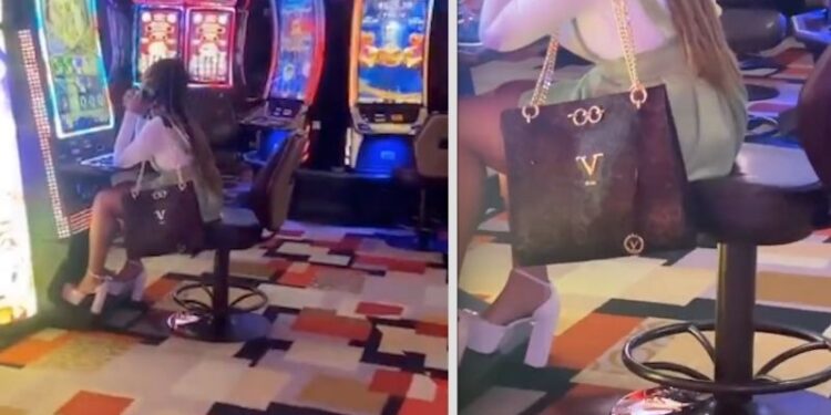 Video. ¡Increíble!, mujer se orina en su silla del casino para no dejar el juego