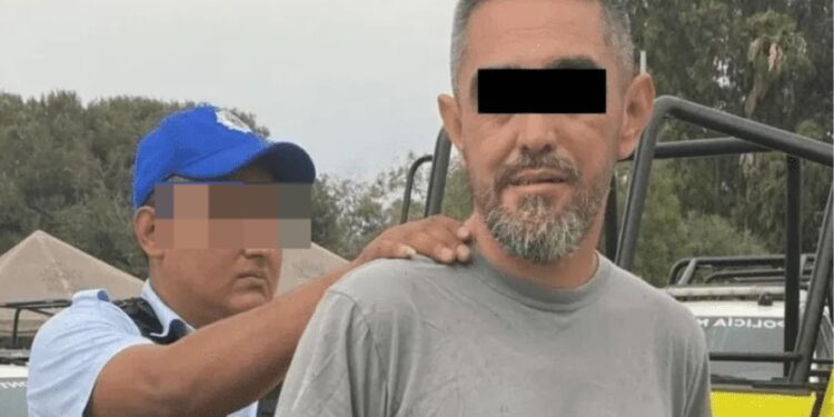 Golpea a enfermera del IMSS por no atender a su esposa y es detenido