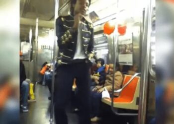 Video. Ex marine ASFIXIA y MATA a un imitador de Michael Jackson en el Metro