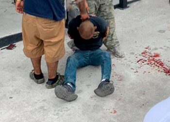 Indignados civiles «muelen» a golpes a asaltante que atacó a jovencita en Matamoros