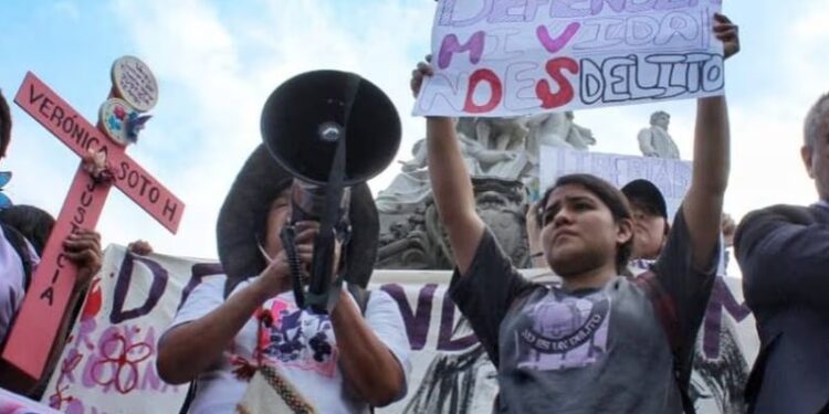Roxana es libre de los cargos por matar a su violador al defenderse