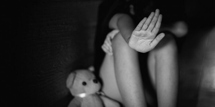 Bestia en casa: VIOLÓ a su hijastra desde los 8 hasta los 14 años en Sinaloa