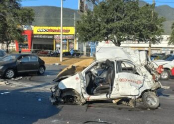 Videos. Horrible CARAMBOLA en Monterrey deja 2 MUERTOS y al menos 5 LESIONADOS