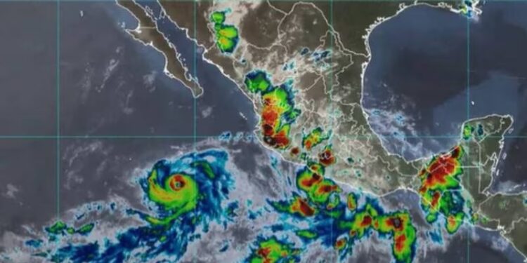 ¡Huracanes se acercan!: Adrián categoría 2 y Beatriz categoría 1, llegan a México