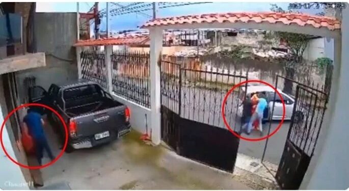 VIDEO. “¡Llévame a mi!”: hombre suplica a secuestradores de su esposa