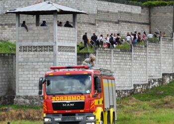 “Calcinadas y tiroteadas”: mueren 41 mujeres tras riña en cárcel de Honduras