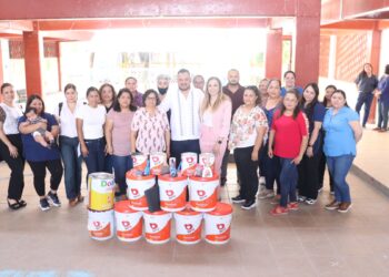 Alcalde «Lalo» Yáñez entrega apoyo a CENDI en Río Bravo