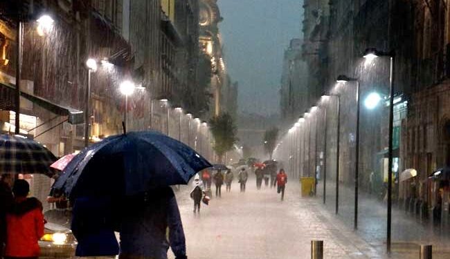 ¡No olvide el paraguas!: lluvias por ondas tropicales 10 y 11 llegan a México