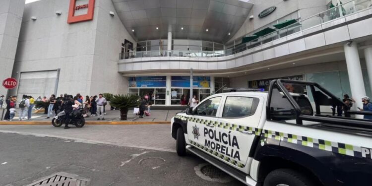 Video. Así se vivió el TERROR en BALACERA de centro comercial en Morelia