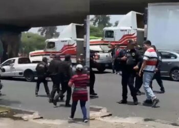 Video. ¡’Terminator’ de la CDMX!, motociclista enfrenta a 7 policías y se viraliza