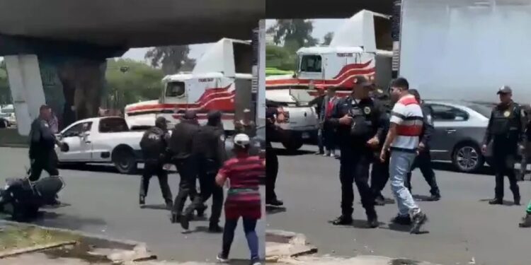 Video. ¡’Terminator’ de la CDMX!, motociclista enfrenta a 7 policías y se viraliza