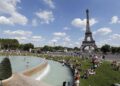 Turista mexicana es violada «en manada» en París; hay 2 detenidos