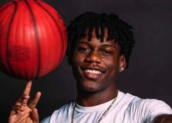 Muere en un entrenamiento, Caleb White, de 17 años, promesa del basquetbol