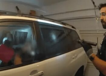 ¡De locos!, ladrón toma tragos de gasolina al ser atrapado por la policía