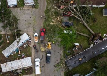 Arrasan TORNADOS con Michigan: reportan 5 muertos, entre ellos un BEBÉ