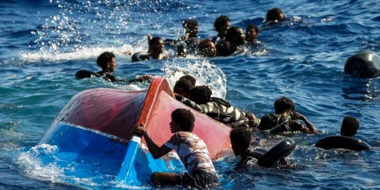 Tragedia en Italia: mueren ahogados 41 migrantes, entre ellos 3 niños