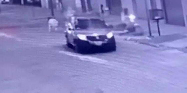Video. “Motochorros” arrastran y MATAN a NIÑA de 11 años para robarle su mochila