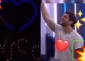 Video. Fans de Nicola se «volaron la barda» y le enviaron bello show ¡con drones!